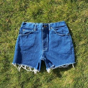 Vintage Lee High Rise Cutoff Jean Shorts 30”